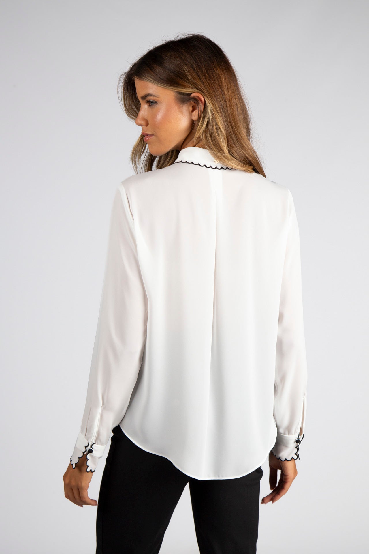 Contrast shirt