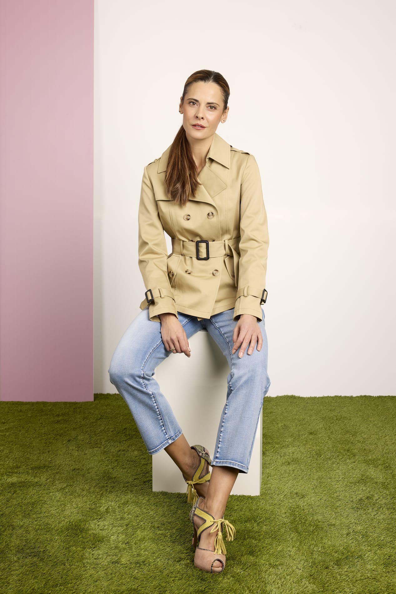 Gabardine curta cruzada