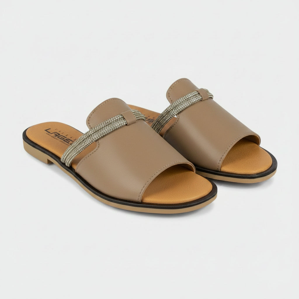 Leather flip-flops