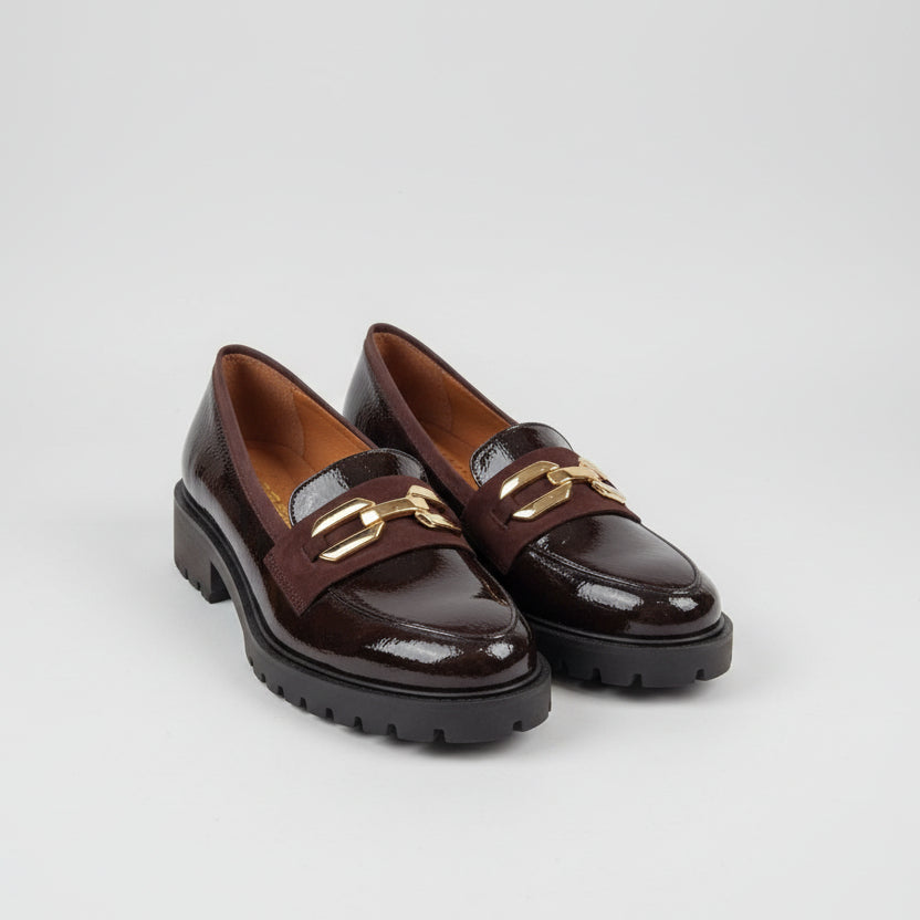 Leather loafer