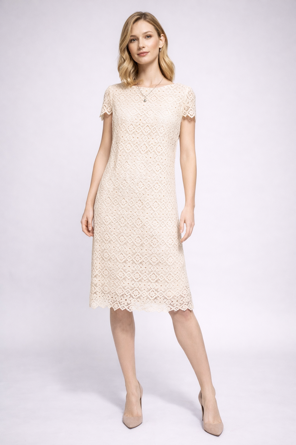 Vestido curto de renda Ref. 3072628