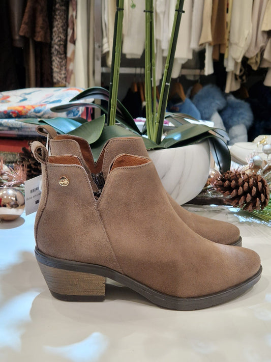 Bota em pele Ref. 294586