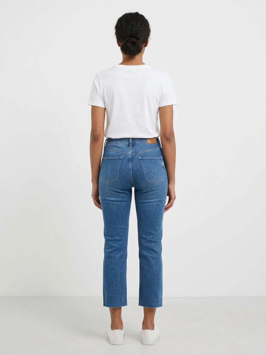 Straight short jeans