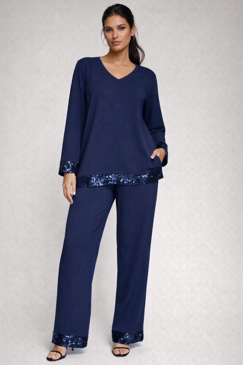 Plain set with sequins