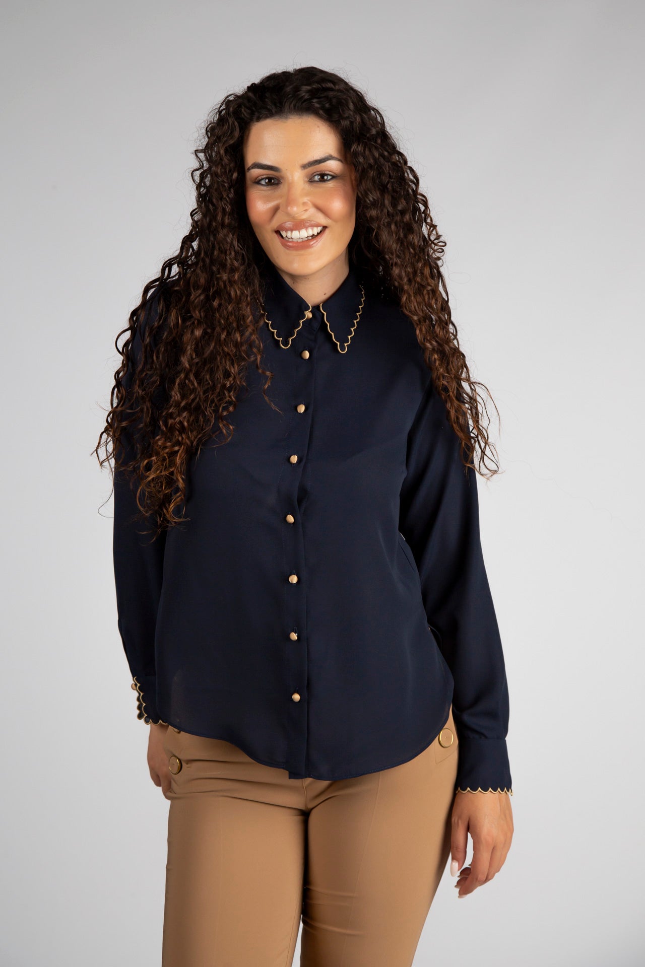 Contrast shirt