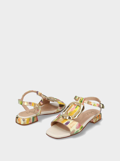 Flat leather sandal
