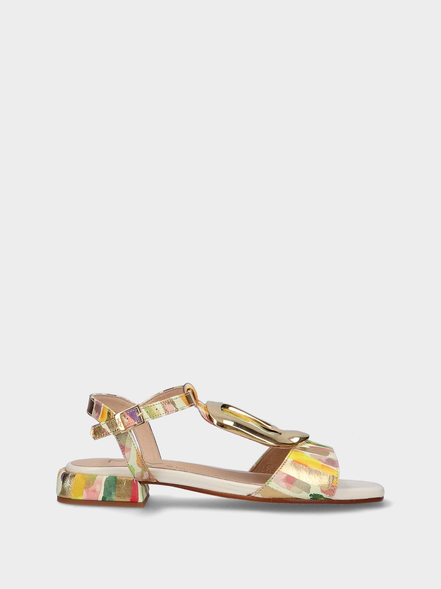 Flat leather sandal