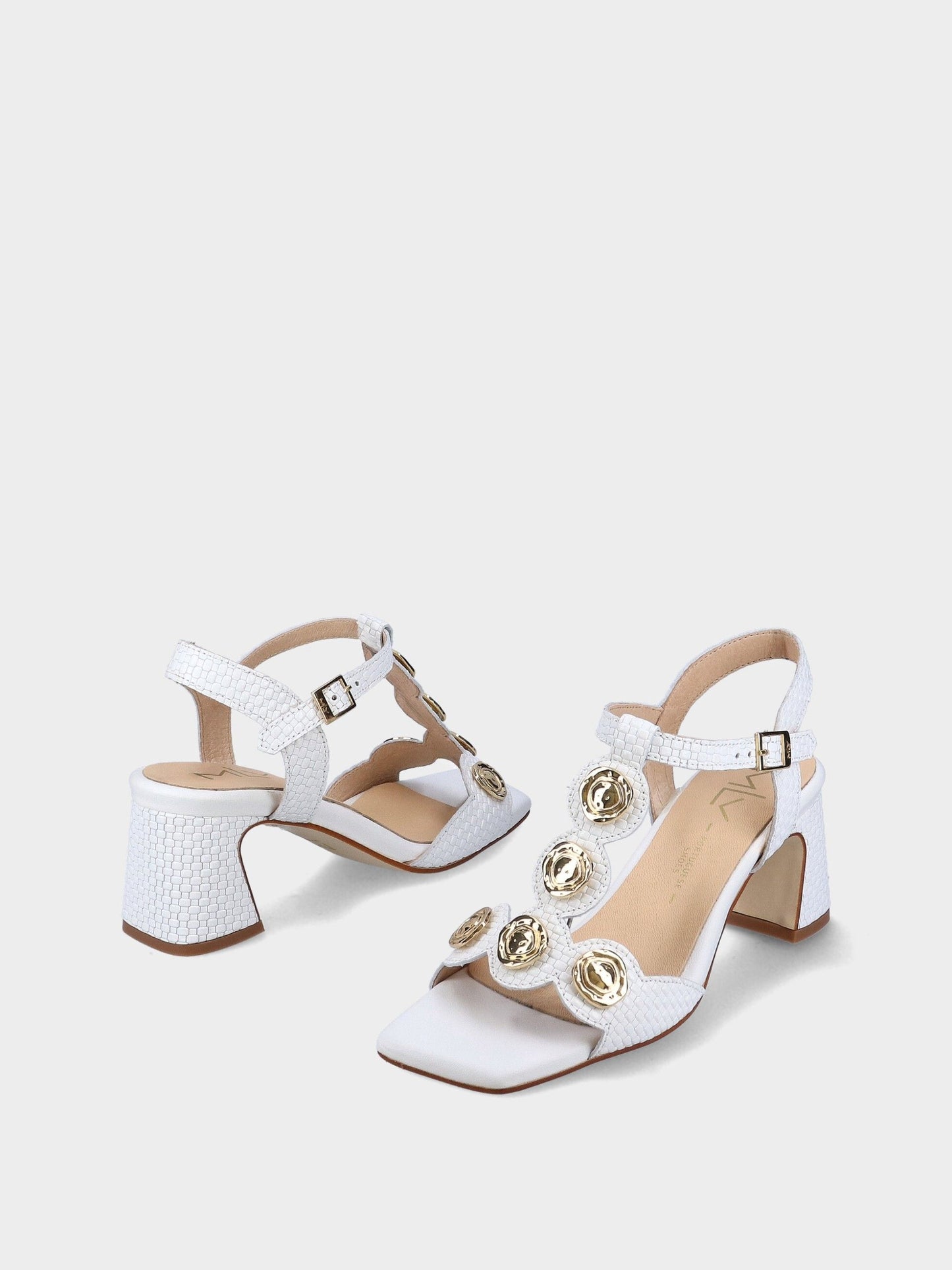 Leather sandal