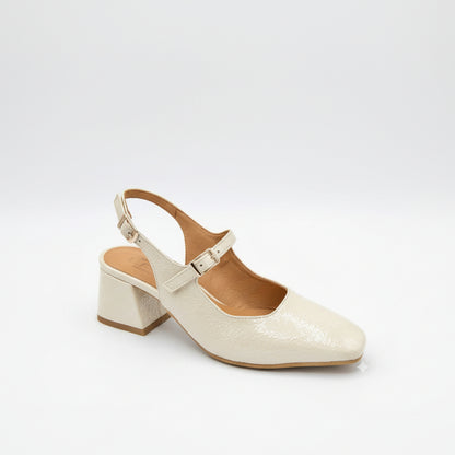 Leather shoe