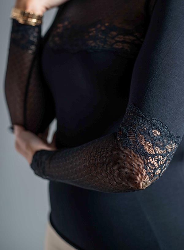 Camisola Interior rendada c/ gola Ref.8399