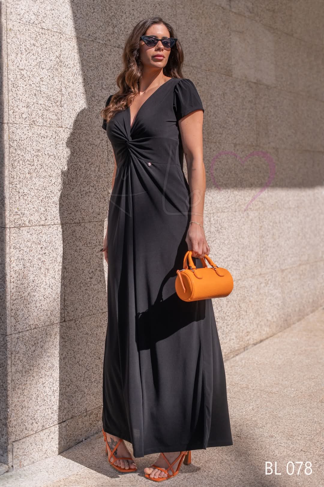 Long, plain jumpsuit with knot detail, Ref. 244637