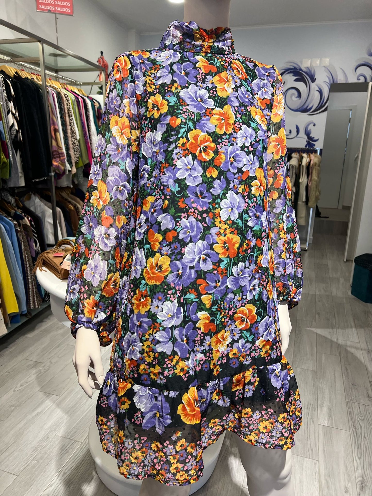 Vestido curto com padrão Ref. 4482206