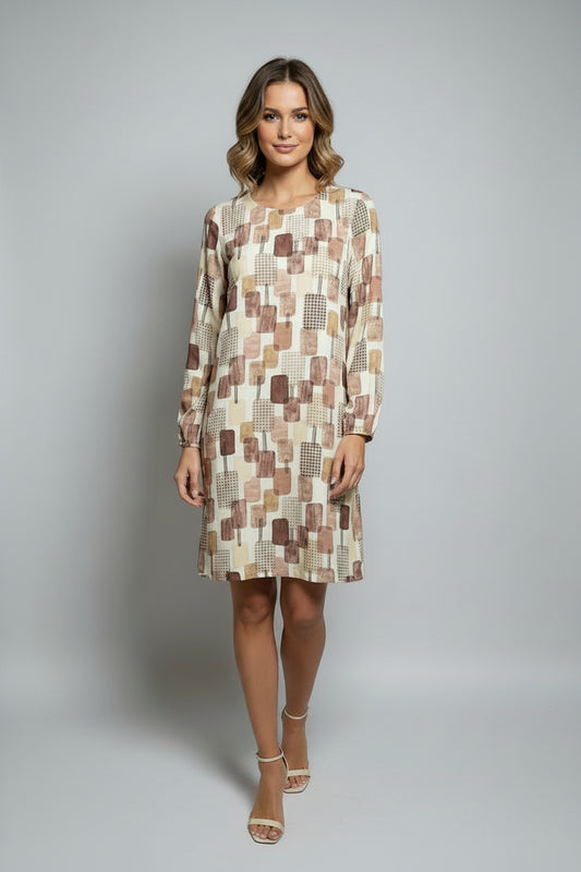 Short dress with print.