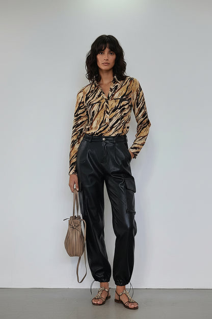 Cargo pants in eco-leather Ref. 942586