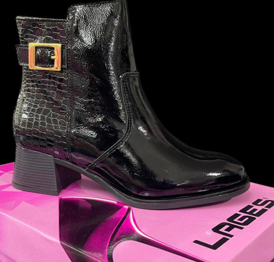 Bota em Pele Ref. 24073