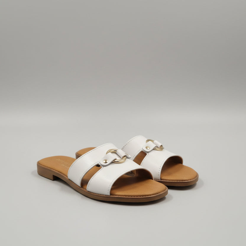Leather slipper