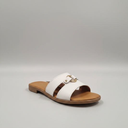 Leather slipper