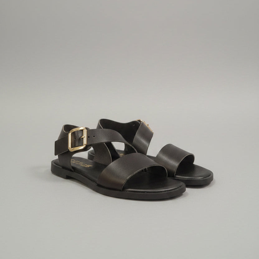 Leather sandal