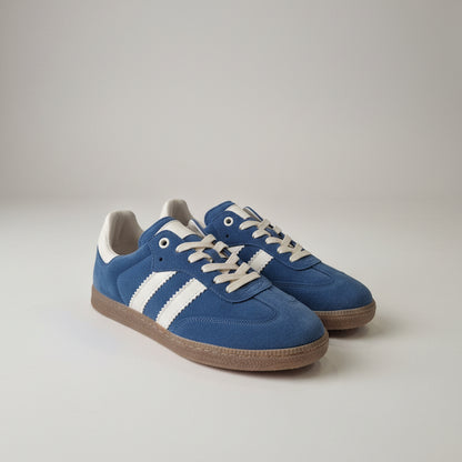 Leather sneaker