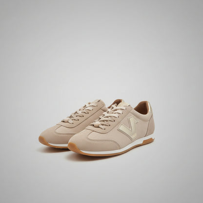 Leather sneaker
