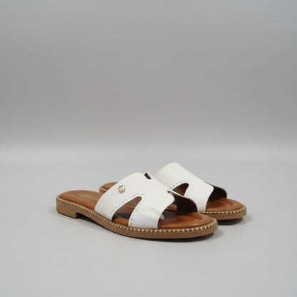 Leather slipper
