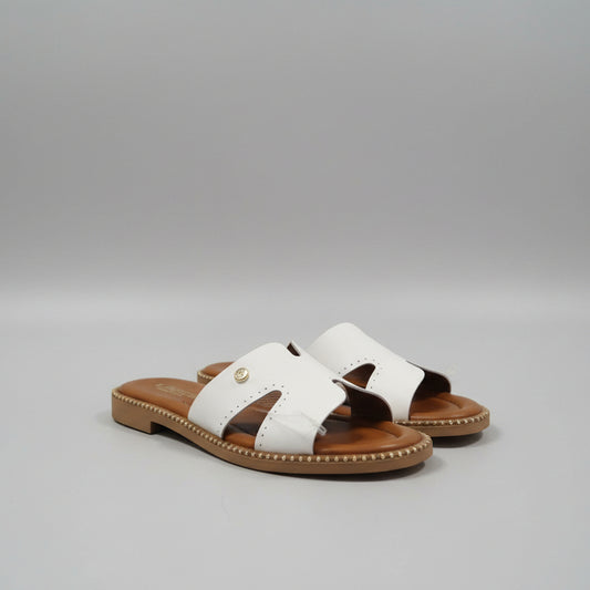Leather slipper