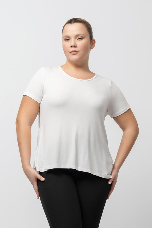 T-shirt lisa bordado inglês Ref. 241263