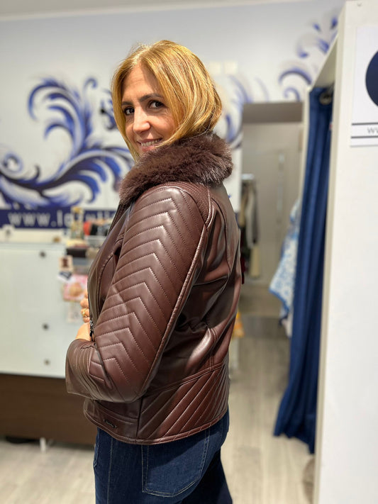 Casaco curto com pelo Ref. 255600