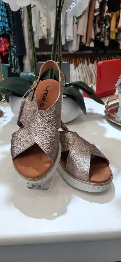 Flat wedge sandal Ref. 25192