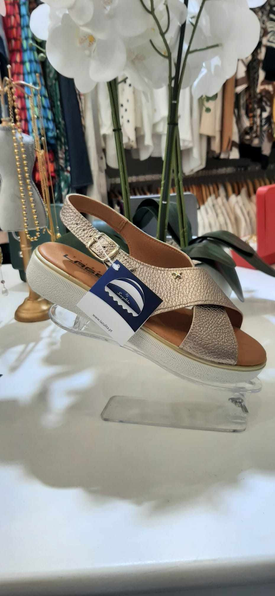 Flat wedge sandal Ref. 25192