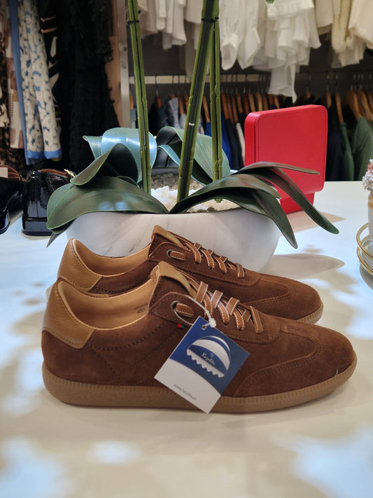 Sapatilha em pele de camurça Ref. 128372