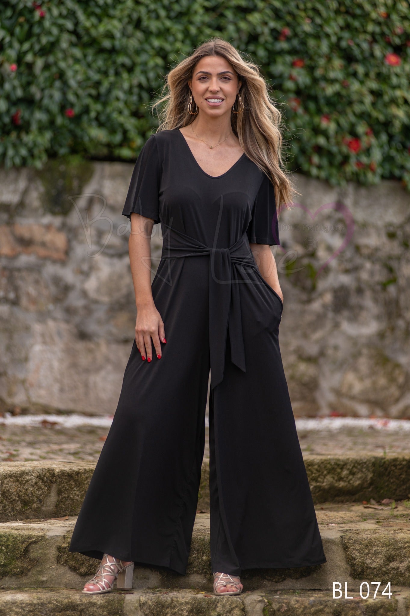 Plain jumpsuit with bow Ref. 254074