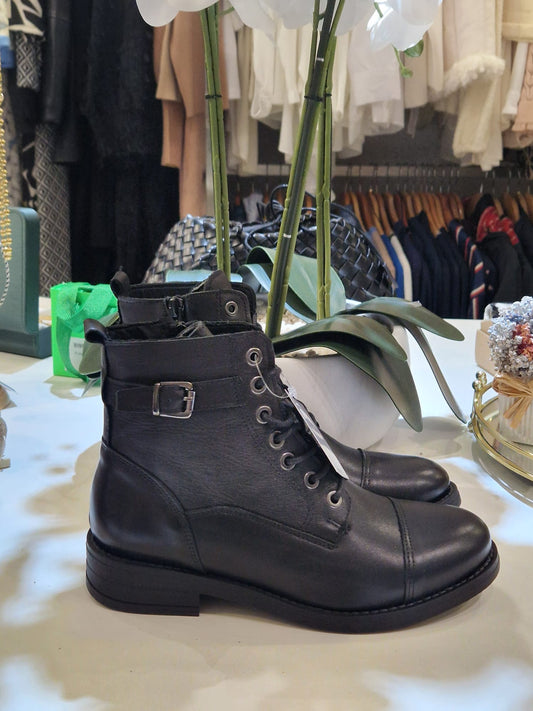 Botim em pele Ref. 636568