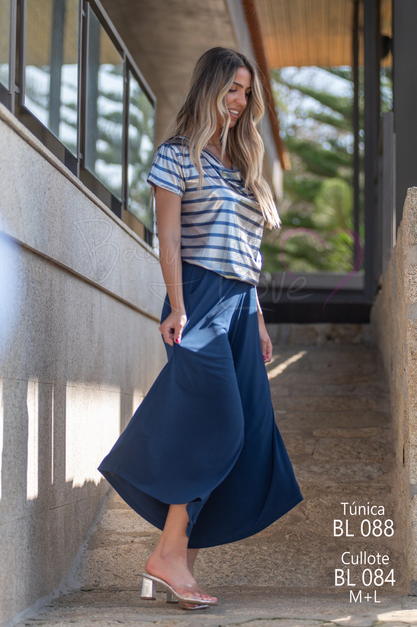Tunic with glitter and draped neckline Ref. 254088