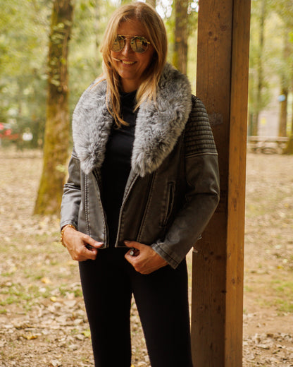 Casaco curto com pelo Ref. 245600