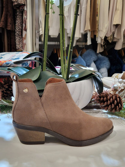 Bota em pele Ref. 294586