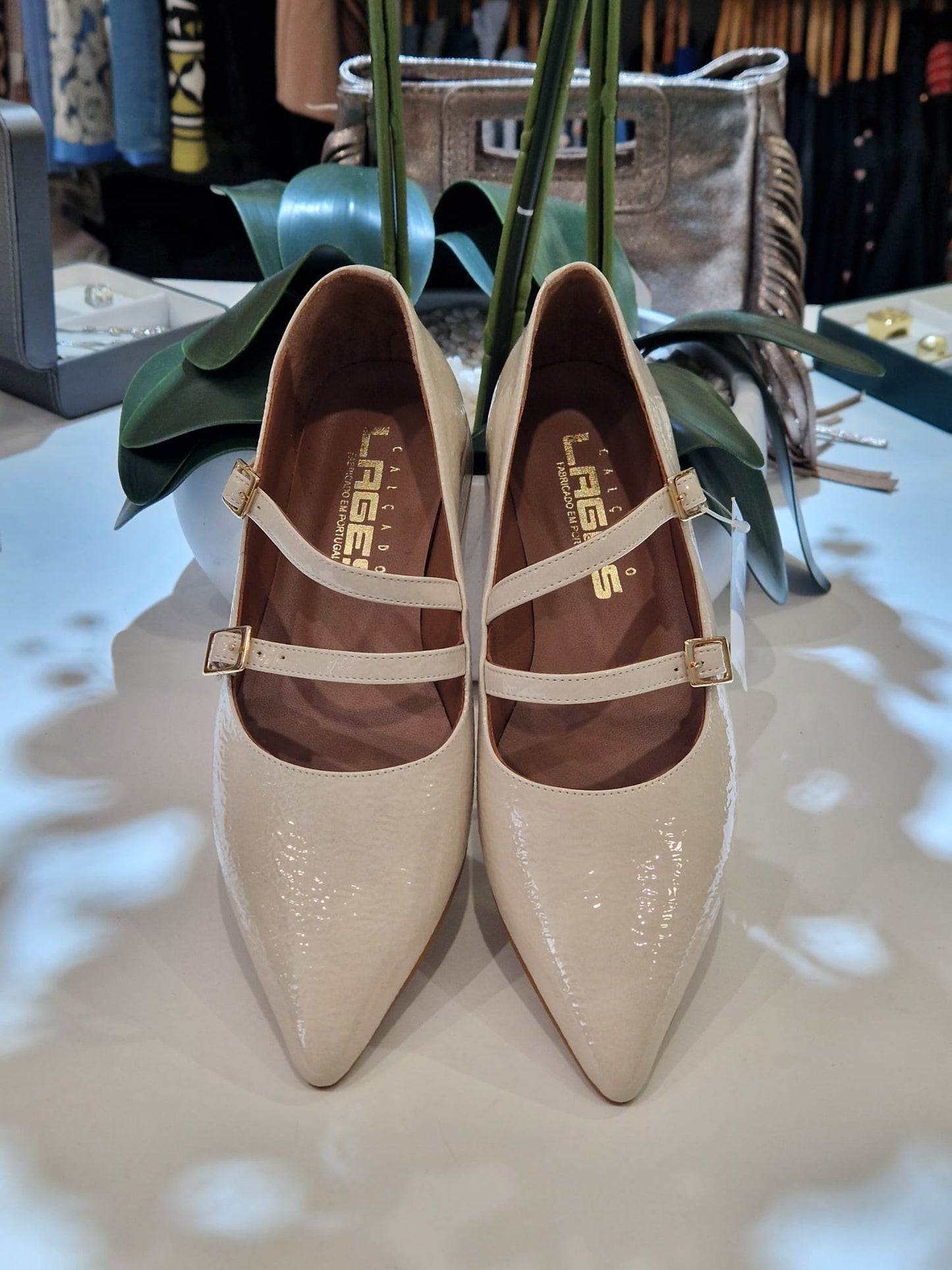 Sapato de verniz em pele Ref.549980