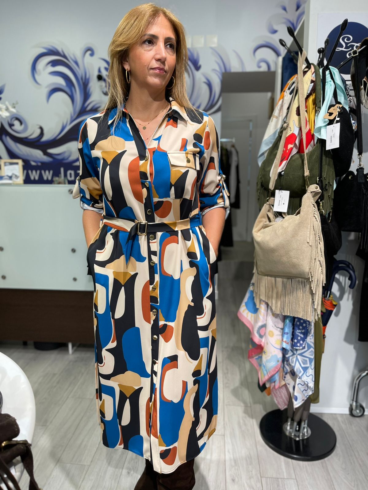 Vestido camiseiro com padrão Ref. 369530