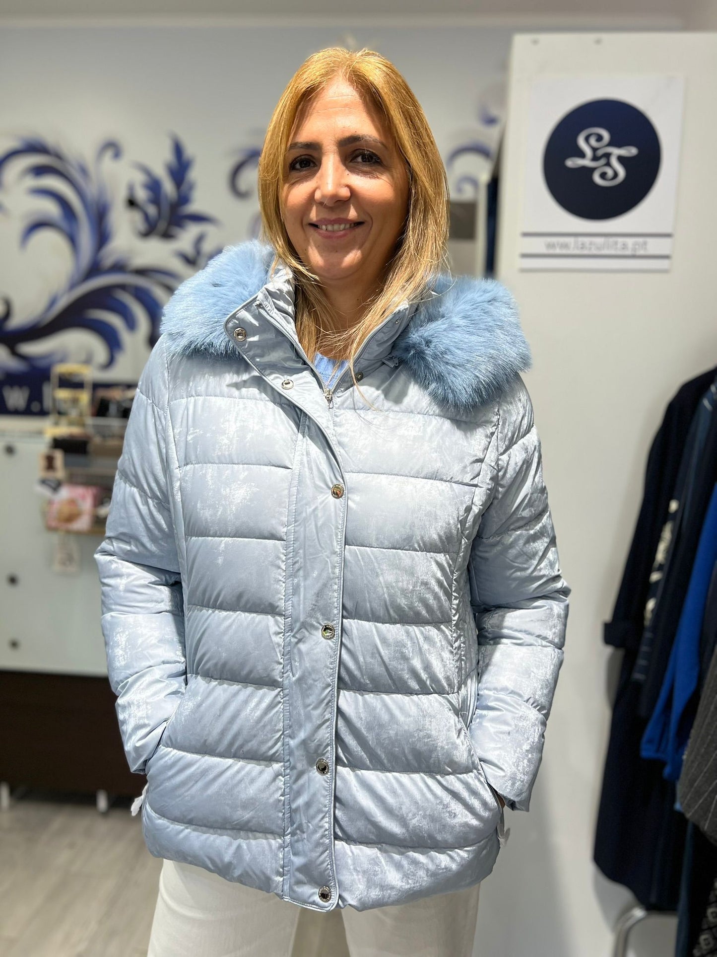 Casaco acolchoado com carapuço Ref. 255726