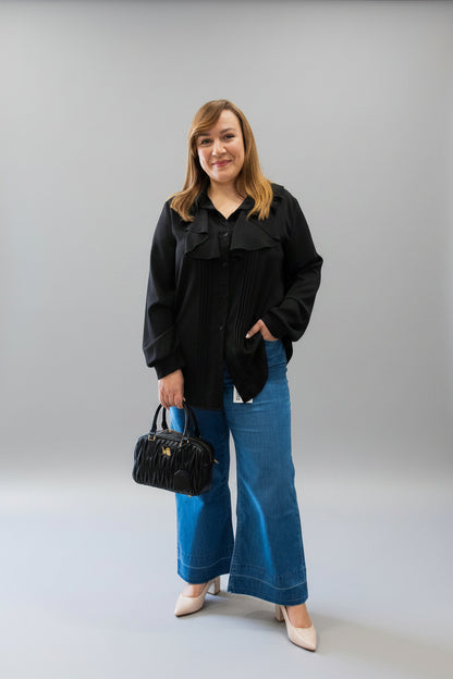 Plain shirt with ruffles