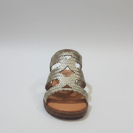 Flat sandal